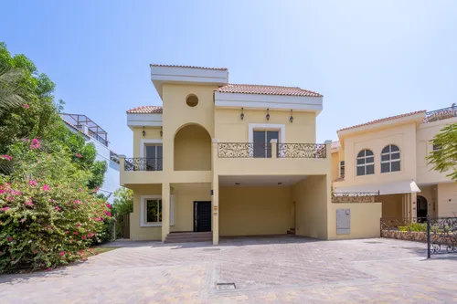 Custom Built | Spacious 4 Bedroom | Available Now