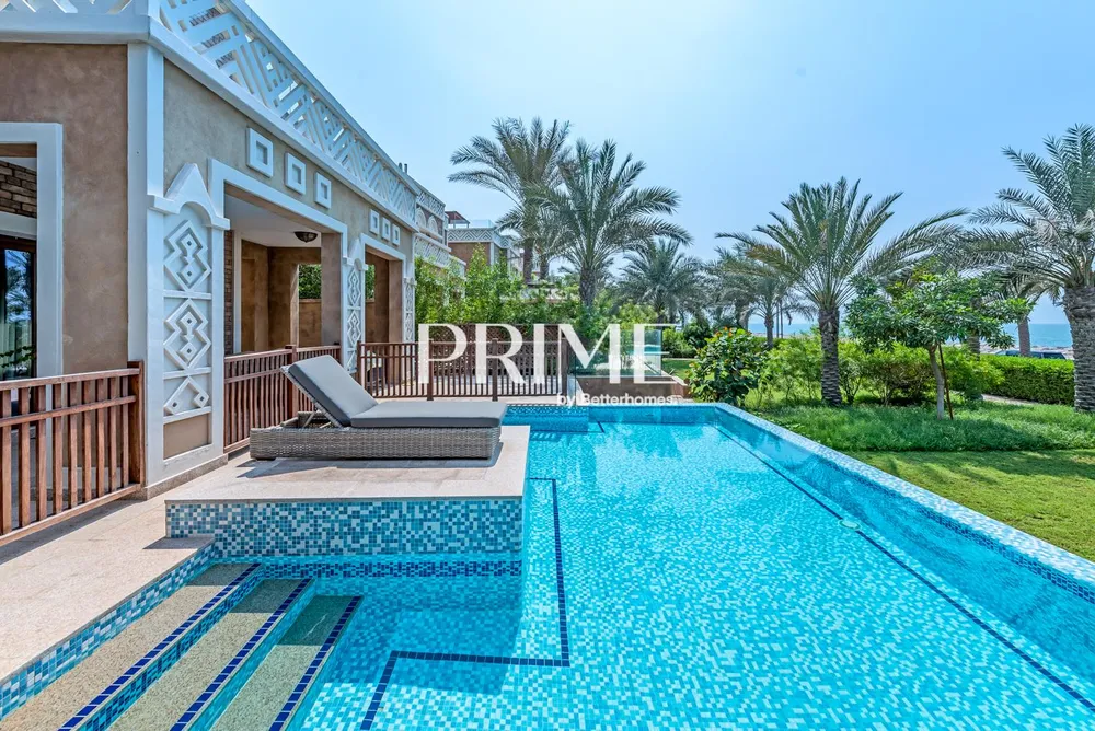 4 Bedrooms Villa in Balqis Residence