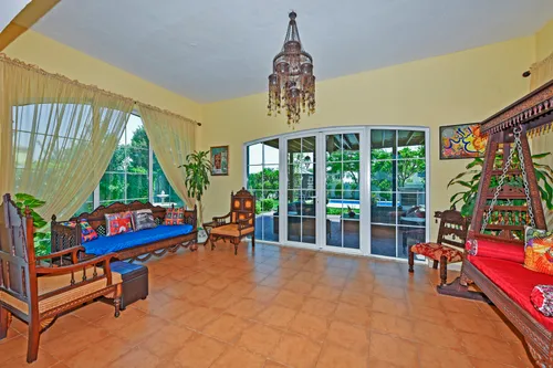 4 Bedrooms Villa in Legacy