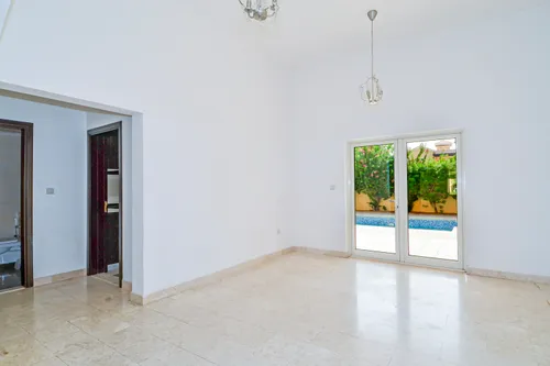 5 Bedrooms Villa in Hacienda