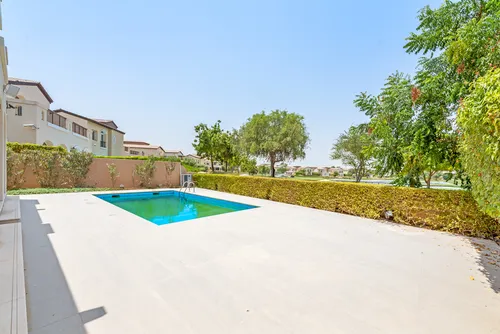 5 Bedrooms Villa in Sienna Lakes