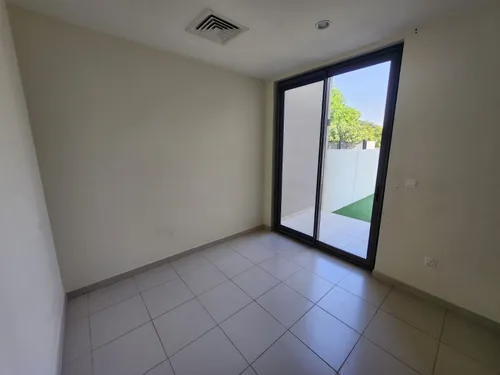 3 Bedrooms Villa in Mira Oasis 1