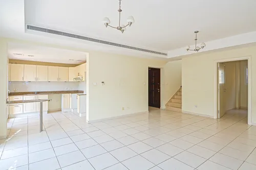 3 Bedrooms Villa in Springs 3