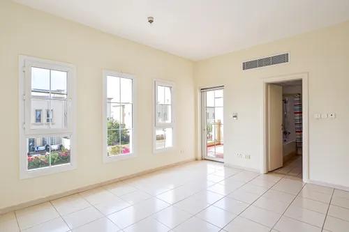 3 Bedrooms Villa in Springs 3