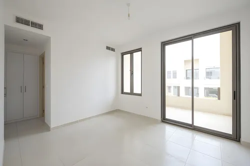 3 Bedrooms Villa in Mira Oasis 3