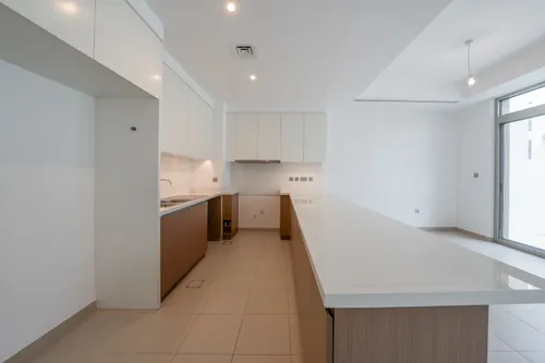 4 Bedrooms Villa in Reem Community