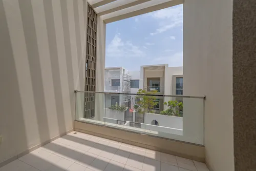 4 Bedrooms Villa in Reem Community