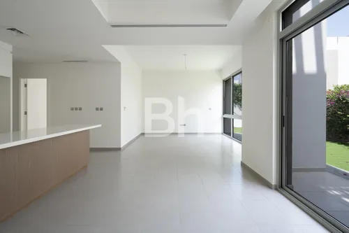 4 Bedrooms Villa in Reem Community
