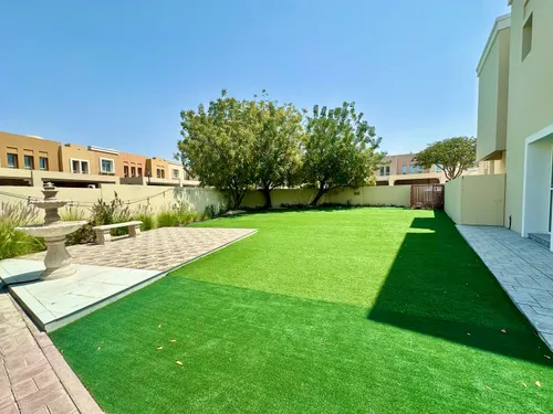 3 Bedrooms Villa in Al Reem 2