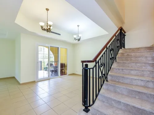 2 Bedrooms Villa in Palmera 1