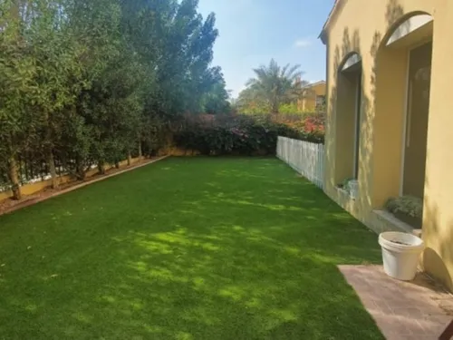 2 Bedrooms Villa in Palmera 1