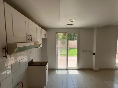 2 Bedrooms Townhouse in Springs 2