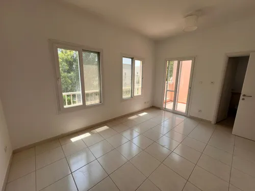 2 Bedrooms Townhouse in Springs 2