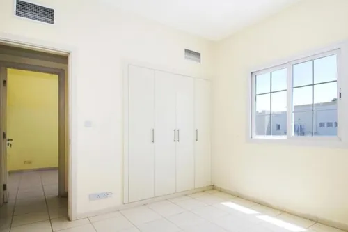 3 Bedrooms Townhouse in Springs 4