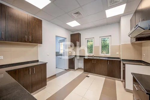 5 Bedrooms Villa in The Aldea