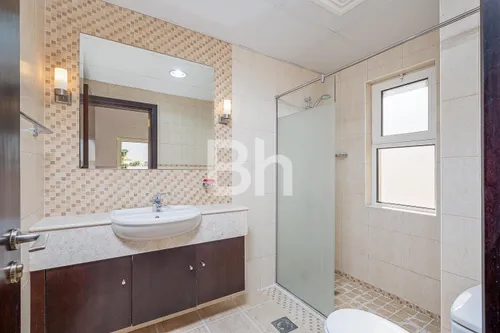5 Bedrooms Villa in The Aldea