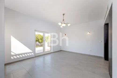 5 Bedrooms Villa in The Aldea