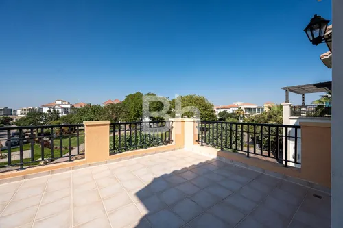 5 Bedrooms Villa in The Aldea