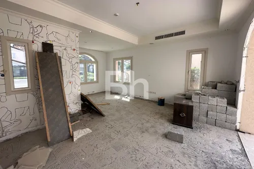 5 Bedrooms Villa in Sienna Lakes