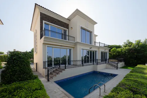 4 Bedrooms Villa in Whispering Pines