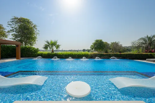 5 Bedrooms Villa in Sector P