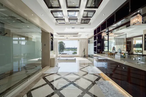 5 Bedrooms Villa in Sector P