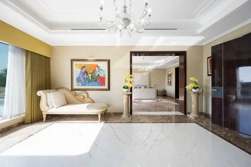 5 Bedrooms Villa in Sector P