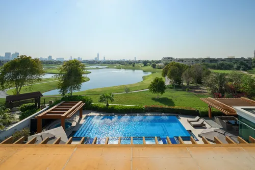 5 Bedrooms Villa in Sector P