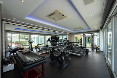 5 Bedrooms Villa in Sector P