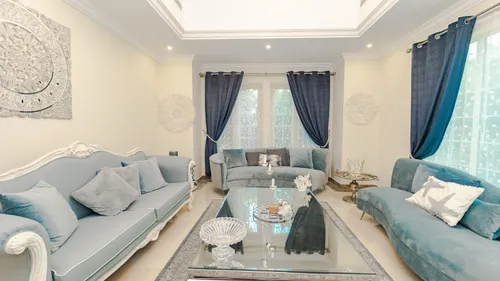 4 Bedrooms Villa in Entertainment Foyer