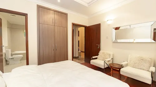 4 Bedrooms Villa in Entertainment Foyer