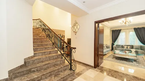 4 Bedrooms Villa in Entertainment Foyer