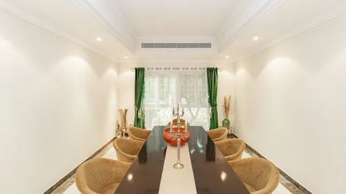 4 Bedrooms Villa in Entertainment Foyer