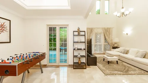 4 Bedrooms Villa in Entertainment Foyer