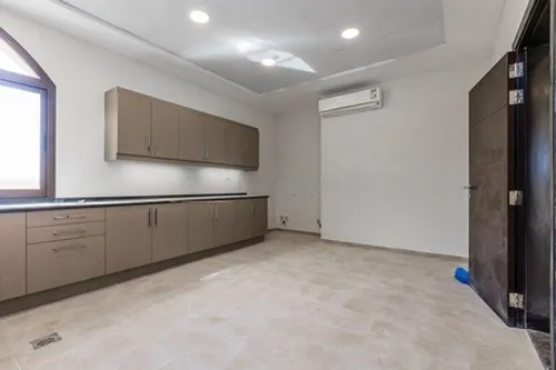 5 Bedrooms Villa in Nad Al Sheba 4