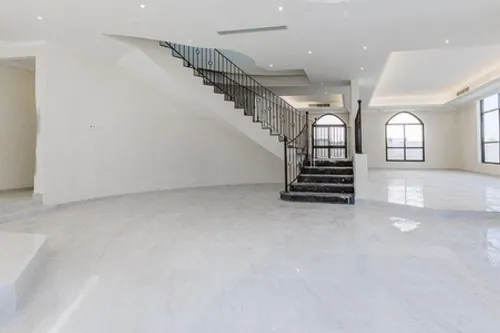 5 Bedrooms Villa in Nad Al Sheba 4