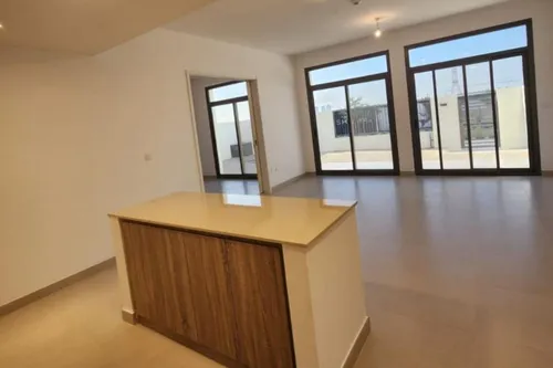 4 Bedrooms Villa in Reem Townhouses