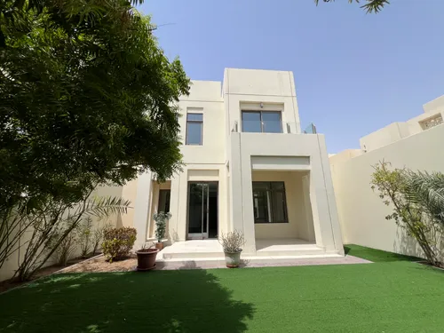 Pool And Park Direct Access | Vacant Now | Type A