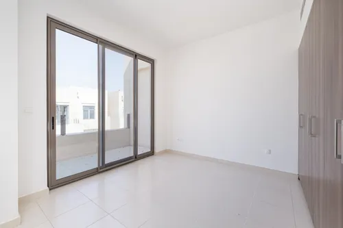 3 Bedrooms Villa in Mira Oasis 1