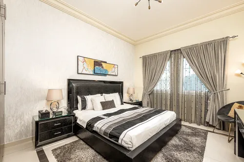 5 Bedrooms Villa in District 16L