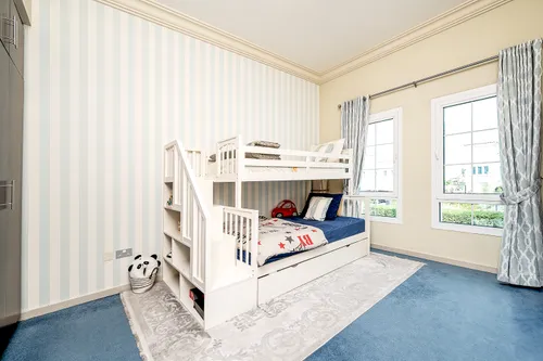 5 Bedrooms Villa in District 16L