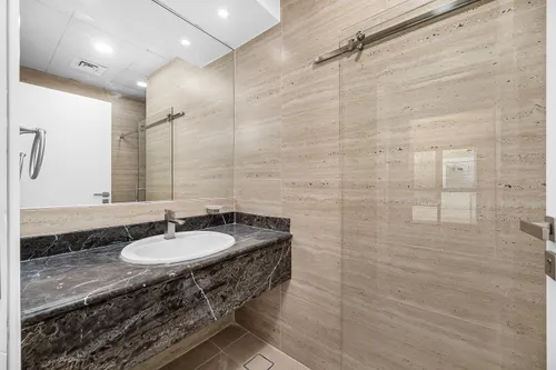 4 Bedrooms Villa in Garden Hall