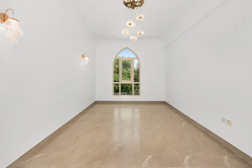 4 Bedrooms Villa in Garden Hall