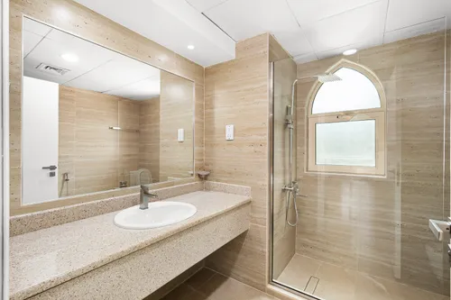 4 Bedrooms Villa in Garden Hall