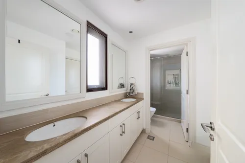 4 Bedrooms Villa in Samara