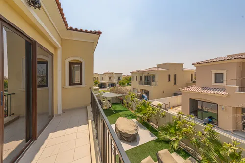 4 Bedrooms Villa in Samara