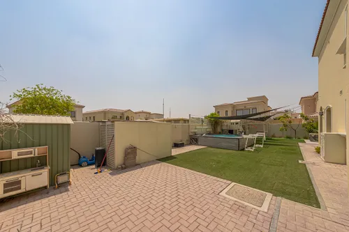 4 Bedrooms Villa in Samara