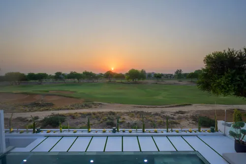 5 Bedrooms Villa in Sienna Views