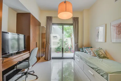 4 Bedrooms Villa in Azalea