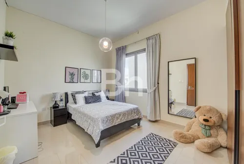 4 Bedrooms Villa in Azalea